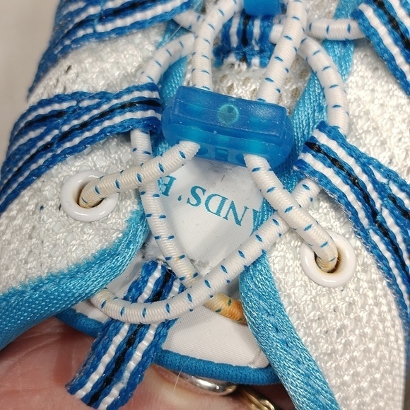 Lands End women's mesh sneakers size 9D - Picture 4 of 10